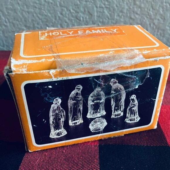 Vintage Glass Nativity Christmas Set - Picture 3 of 5